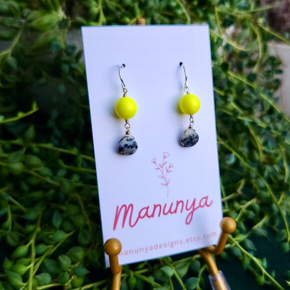 Swarovski Pearl and Zebra Jasper Dangle Earrings - Picture 7 of 8